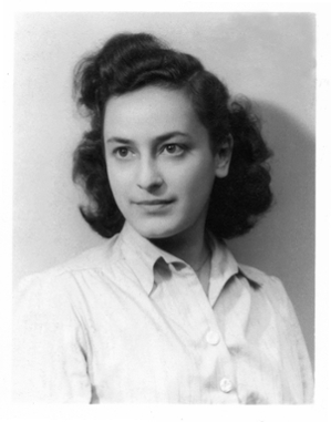 Photo Credit: Hélène Berr’s official portrait, 1942 © Mémorial de la Shoah – Coll. Mariette Job